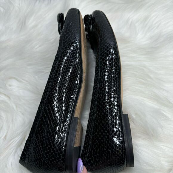 Stuart Weitzman Snakeskin Patent Leather Bow Tassel Flats 7.5 - Picture 3 of 9